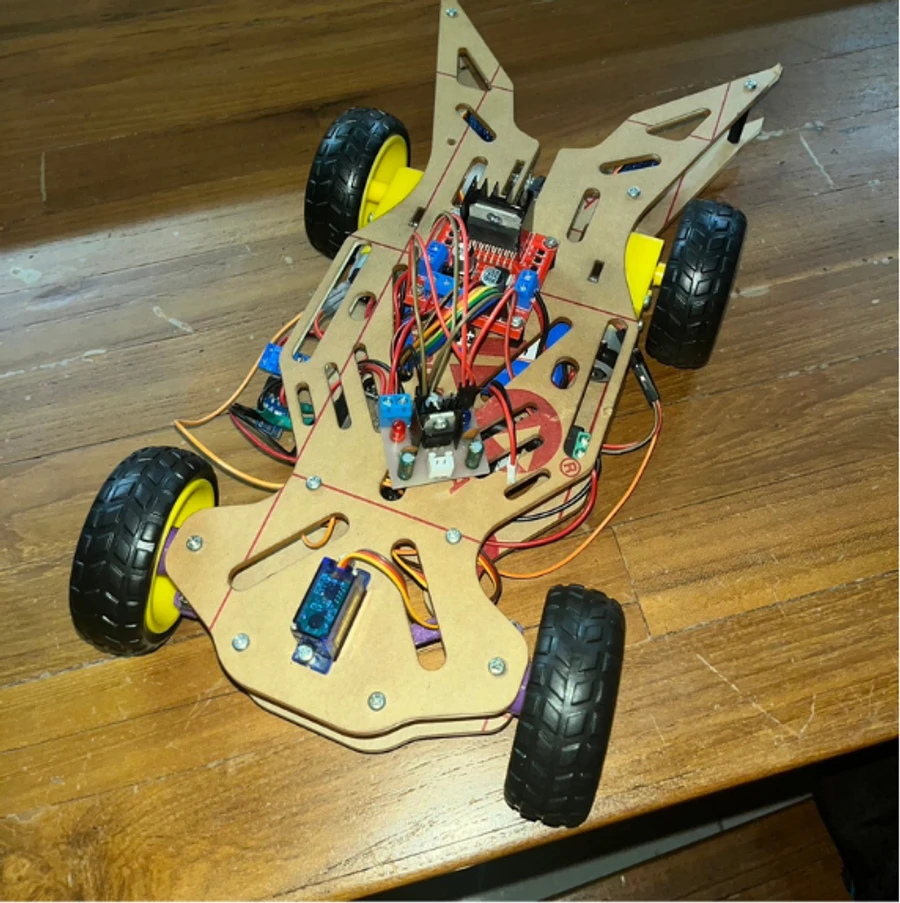 The built robot, top view